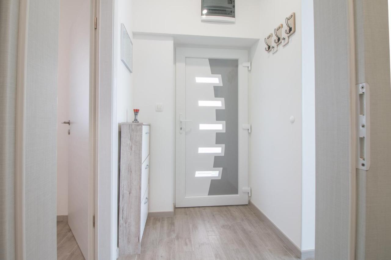 Apartments Lusani Split Exterior foto