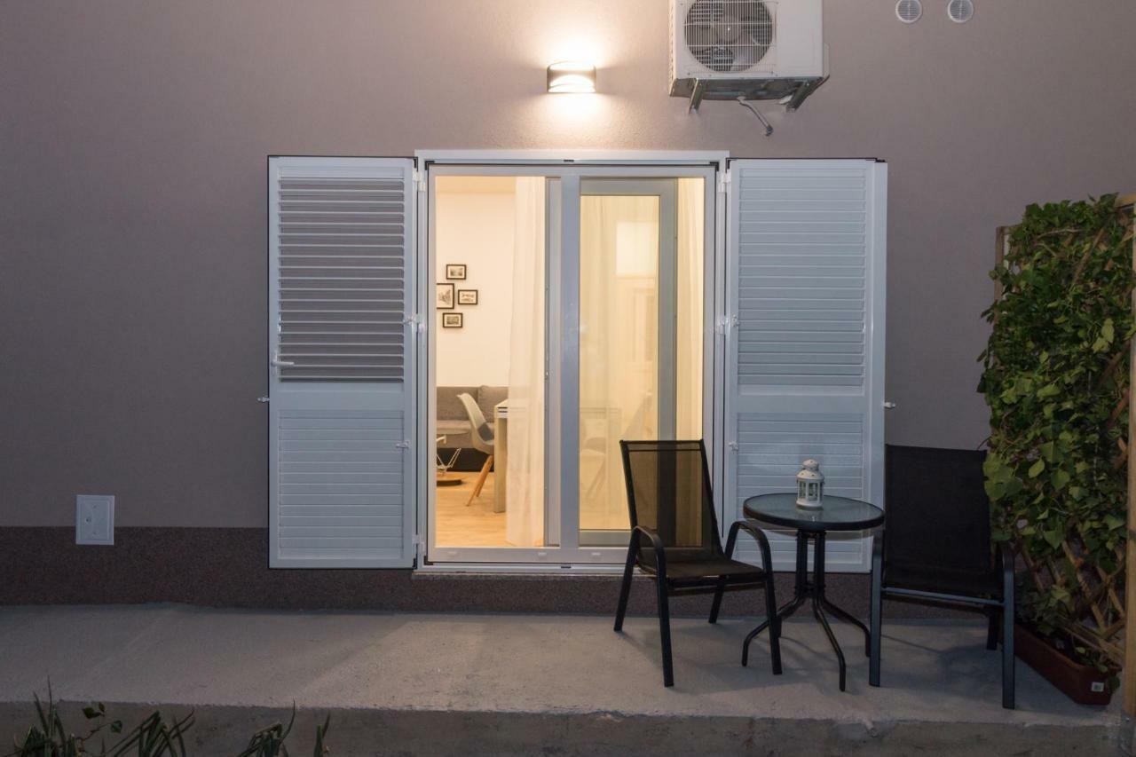 Apartments Lusani Split Exterior foto